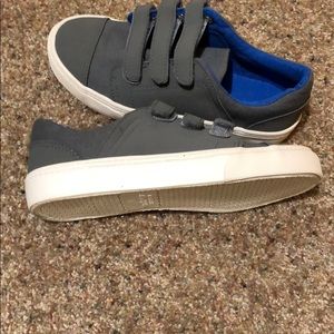 Boys Gavin Sport Grey Velcro shoes